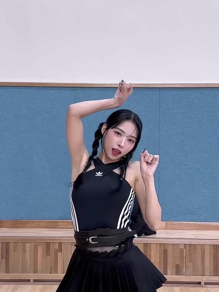 尤娜羞辱手机版下载可以强女角色的网页游戏